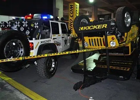 Jeep Rubicon con equipo Kicker, demo car de Galaxi Sound